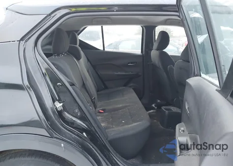 2020 Nissan Kicks Sv Xtronic Cvt z USA, uszkodzony, nr VIN 3N1CP5CV6LL528908